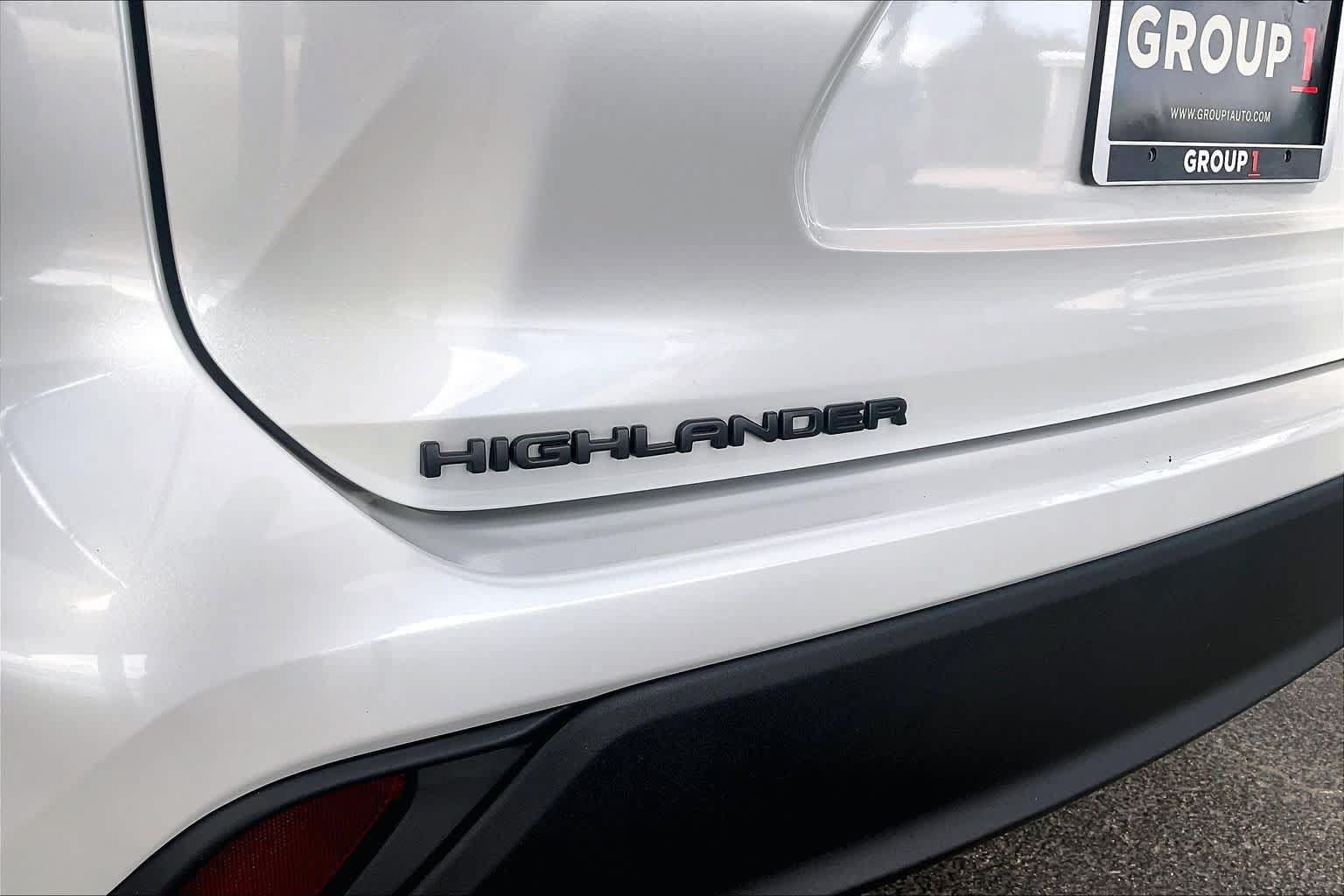 Used 2022 Toyota Highlander L FWD image 10