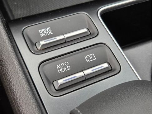 Used 2025 Hyundai Sonata SEL FWD image 24