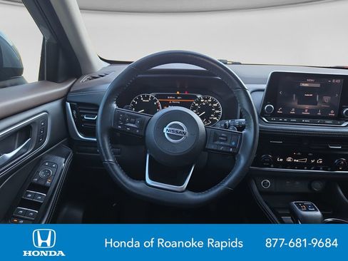 Used 2021 Nissan Rogue SL FWD image 13