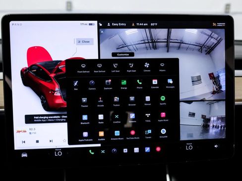 Used 2021 Tesla Model Y Long Range AWD/4WD image 22