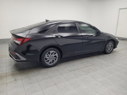 Used 2024 Hyundai Elantra SEL image 10