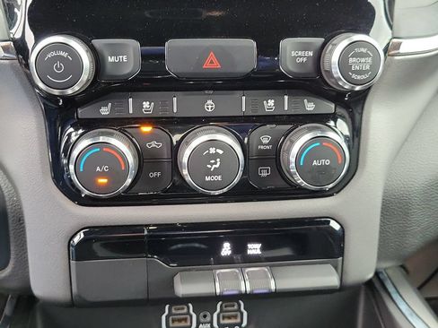 Used 2024 RAM 1500 Laramie RWD image 29