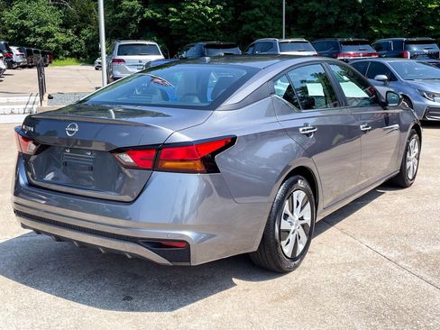 Used 2025 Nissan Altima 2.5 S image 6
