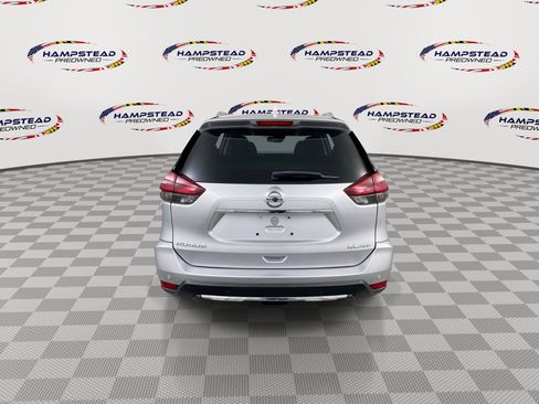 Used 2019 Nissan Rogue SL w/ Premium Package image 7