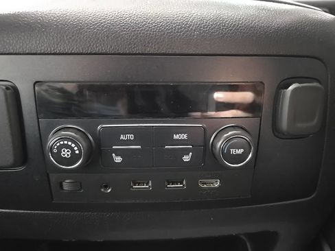 Used 2019 Chevrolet Tahoe Premier AWD/4WD image 34