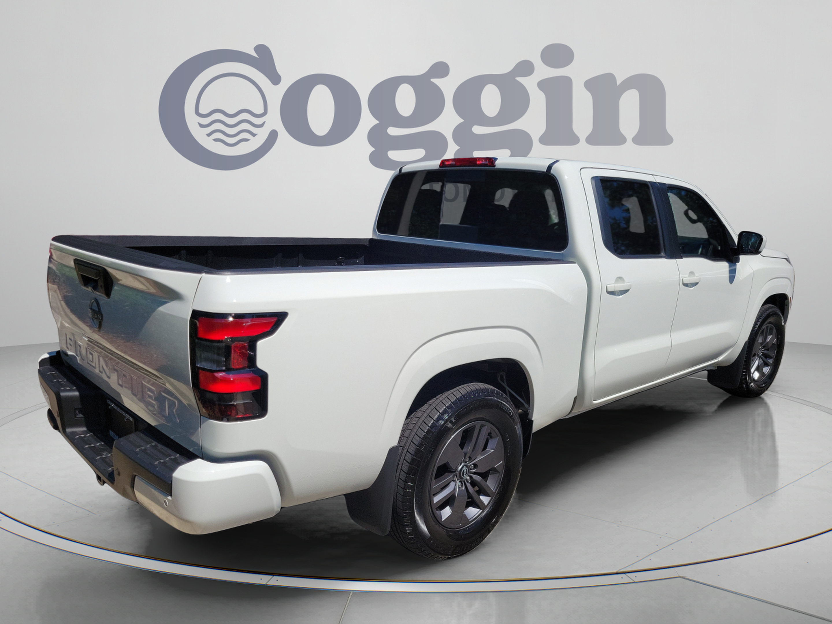 Used 2026 Nissan Frontier SV w/ All-Weather Content Package RWD image 4