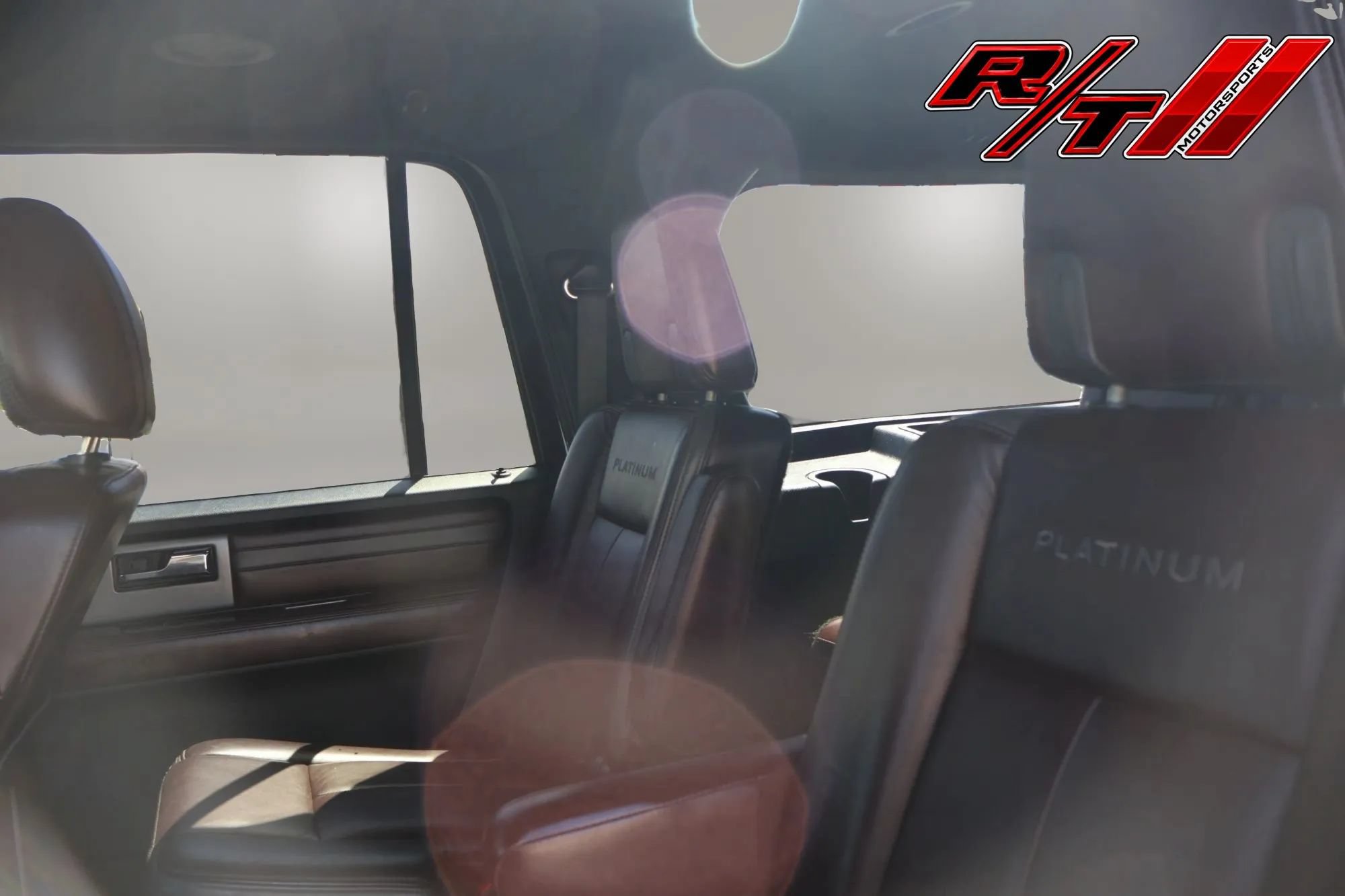 Used 2015 Ford Expedition EL Platinum AWD/4WD image 33