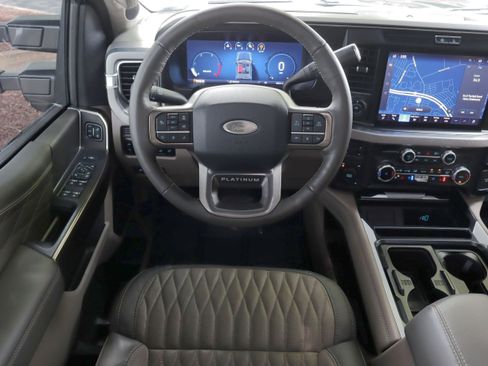 Used 2025 Ford F450 Platinum w/ Platinum Plus Package AWD/4WD image 30