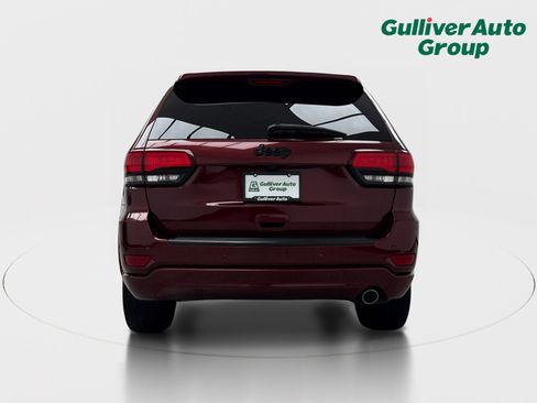 Used 2019 Jeep Grand Cherokee Altitude RWD image 7