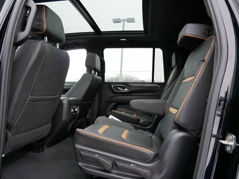 Used 2023 GMC Yukon XL AT4 w/ Max Trailering Package image 11