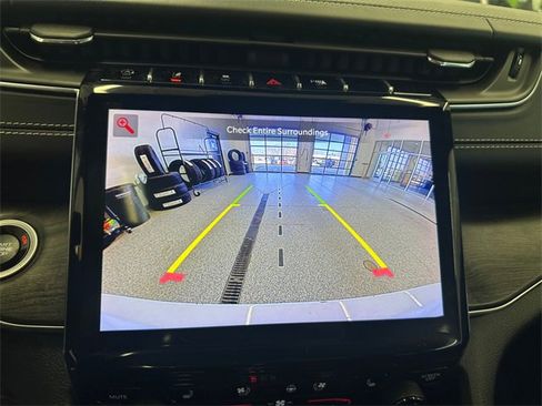 Used 2023 Jeep Grand Cherokee L Overland image 38