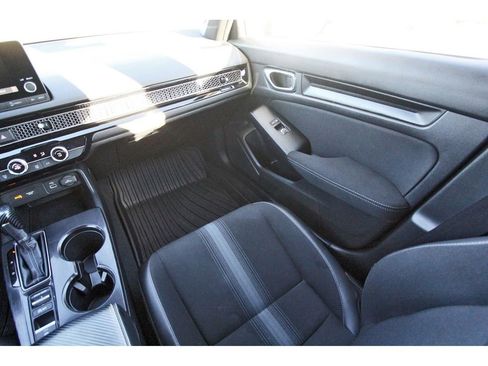 Used 2023 Honda Civic Sport image 13