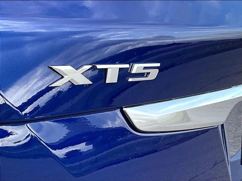 Used 2025 Cadillac XT5 Premium Luxury w/ Technology Package FWD image 22