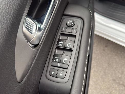 New 2026 Chrysler Pacifica Select w/ S Appearance Package image 14