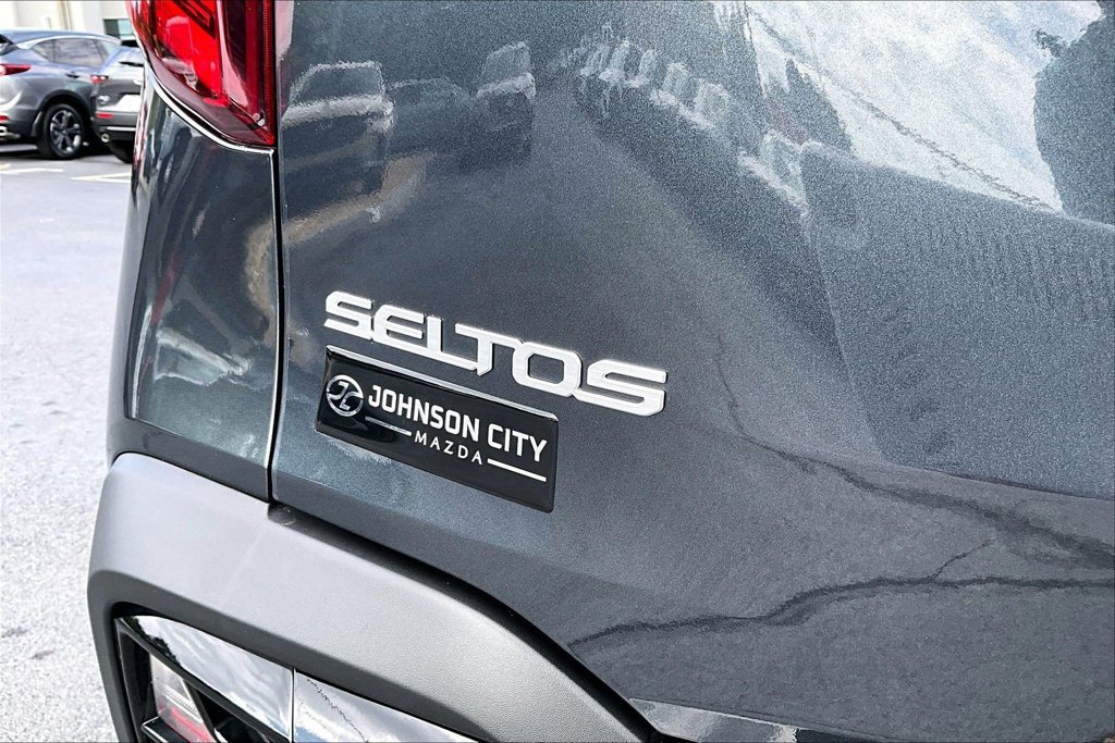 Used 2024 Kia Seltos EX AWD/4WD image 8