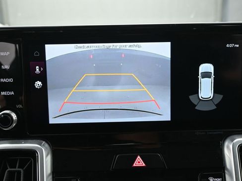 Used 2023 Kia Sorento EX image 10