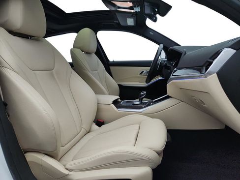 Used 2020 BMW 330i xDrive Sedan w/ Driving Assistance Package image 37