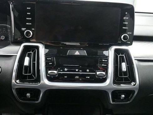 Used 2022 Kia Sorento SX AWD/4WD image 20