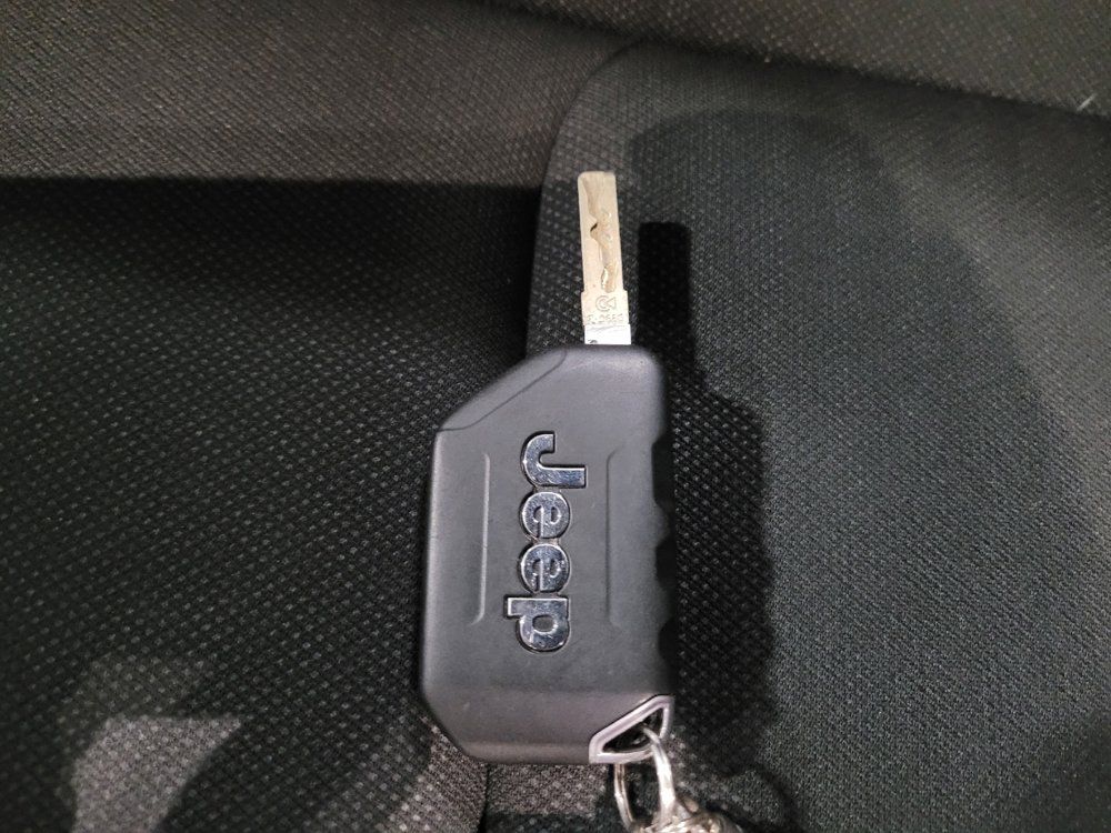 Used 2021 Jeep Wrangler Unlimited Sport AWD/4WD image 32