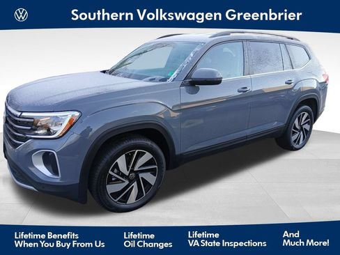 New 2025 Volkswagen Atlas SE FWD image 1