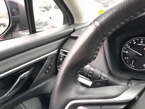 Used 2020 Subaru Outback Limited image 19