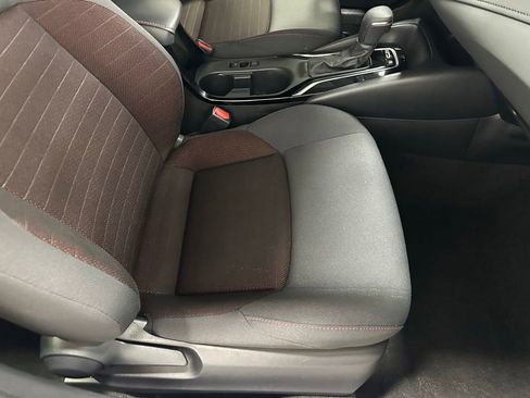 Used 2025 Toyota Corolla SE FWD image 58