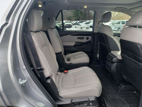 Used 2023 Honda Pilot Touring image 30