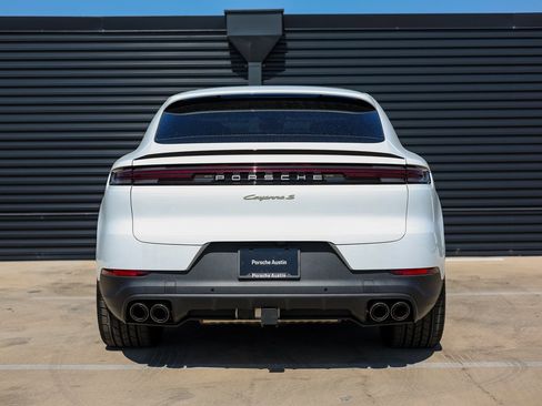 New 2025 Porsche Cayenne S image 6