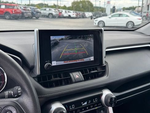 Used 2023 Toyota RAV4 XLE FWD image 28