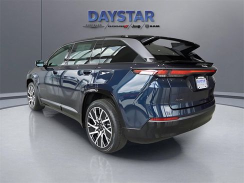 Used 2025 Jeep Wagoneer S Limited image 32