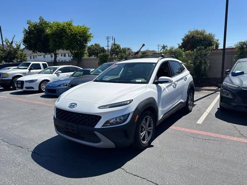 Certified 2022 Hyundai Kona SEL AWD/4WD image 1
