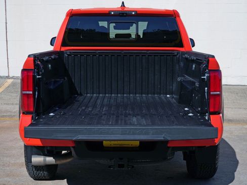 Used 2024 Toyota Tacoma TRD Off-Road w/ TRD Off Road Premium Package AWD/4WD image 10