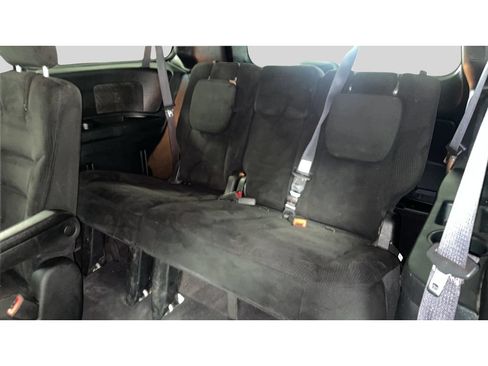 Used 2015 Dodge Grand Caravan SE w/ Quick Order Package 29E SE FWD image 17