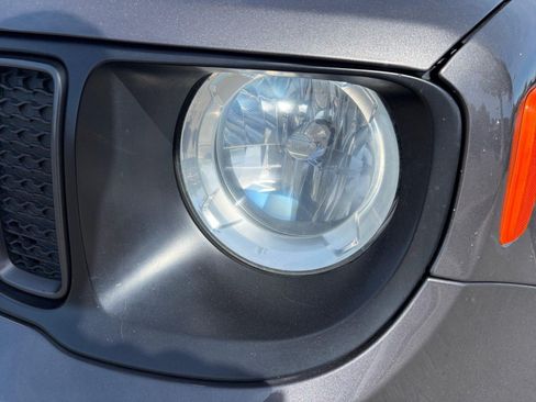 Used 2020 Jeep Renegade Trailhawk AWD/4WD image 9