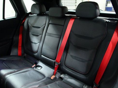 Certified 2024 Mercedes-Benz GLC 43 AMG 4MATIC image 28