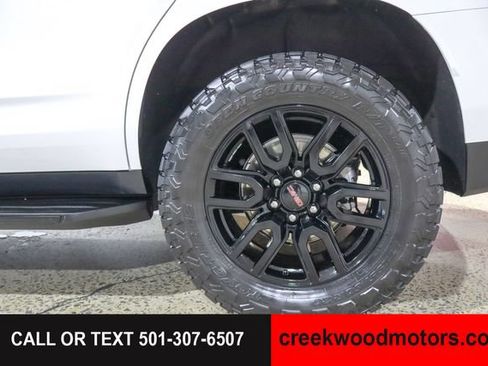 Used 2023 GMC Yukon AT4 w/ Max Trailering Package AWD/4WD image 12
