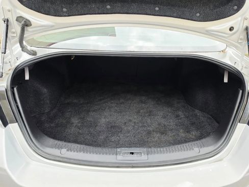 Used 2009 MAZDA MAZDA6 i Touring w/ Moonroof & Bose Pkg FWD image 18