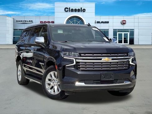 Used 2024 Chevrolet Suburban Premier AWD/4WD image 1
