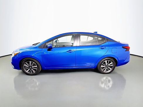 Used 2021 Nissan Versa SV image 6
