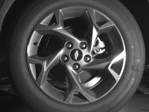 Used 2025 Chevrolet Trax LT w/ LT Convenience Package image 14