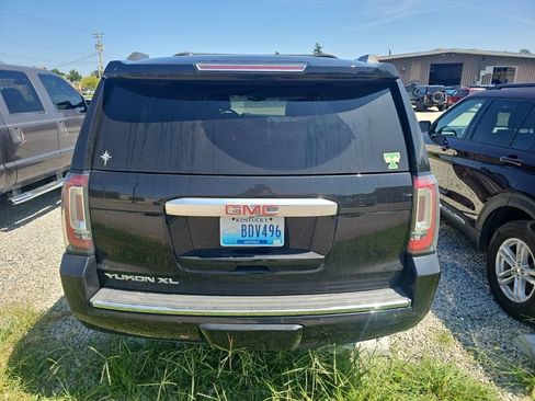 Used 2019 GMC Yukon XL Denali AWD/4WD image 9