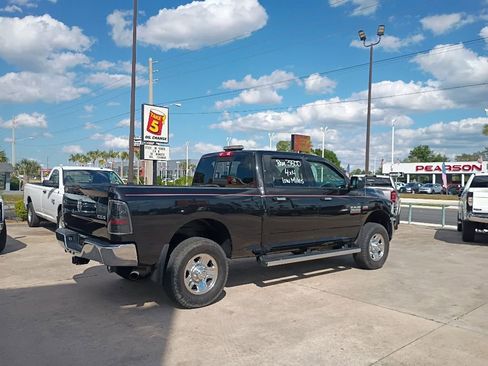 Used 2018 RAM 3500 SLT w/ Snow Chief Group AWD/4WD image 32