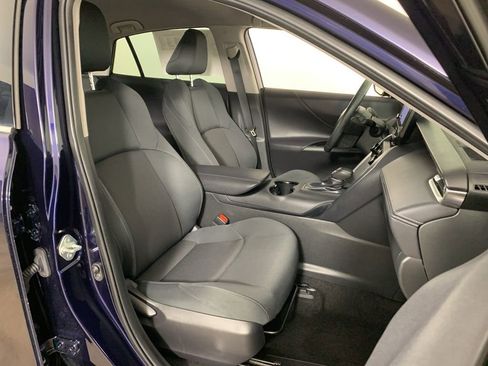 Used 2024 Toyota Venza LE AWD/4WD image 36