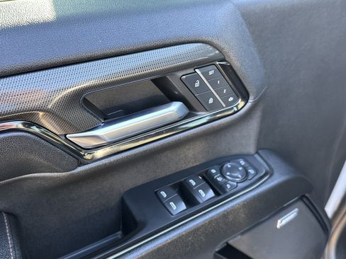 Used 2024 GMC Sierra 2500 AT4 w/ AT4 Premium Plus Package image 15