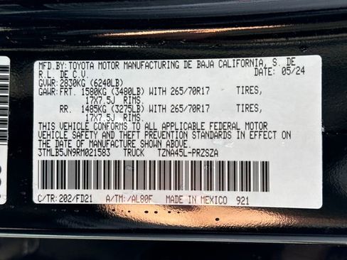 Used 2024 Toyota Tacoma TRD Off-Road AWD/4WD image 17
