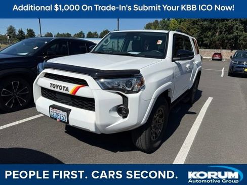 Used 2023 Toyota 4Runner 40th Anniversary SE AWD/4WD image 1