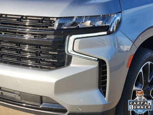 Used 2024 Chevrolet Suburban RST w/ Luxury Package image 14