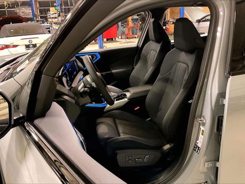 New 2026 BMW X3 xDrive30 w/ Premium Package image 9