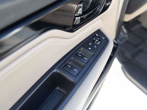 Used 2019 Honda Odyssey Elite image 18