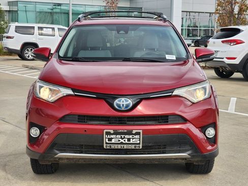 Used 2018 Toyota RAV4 XLE w/ Convenience Package image 2